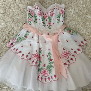 Betsy Johnson Formal Dress